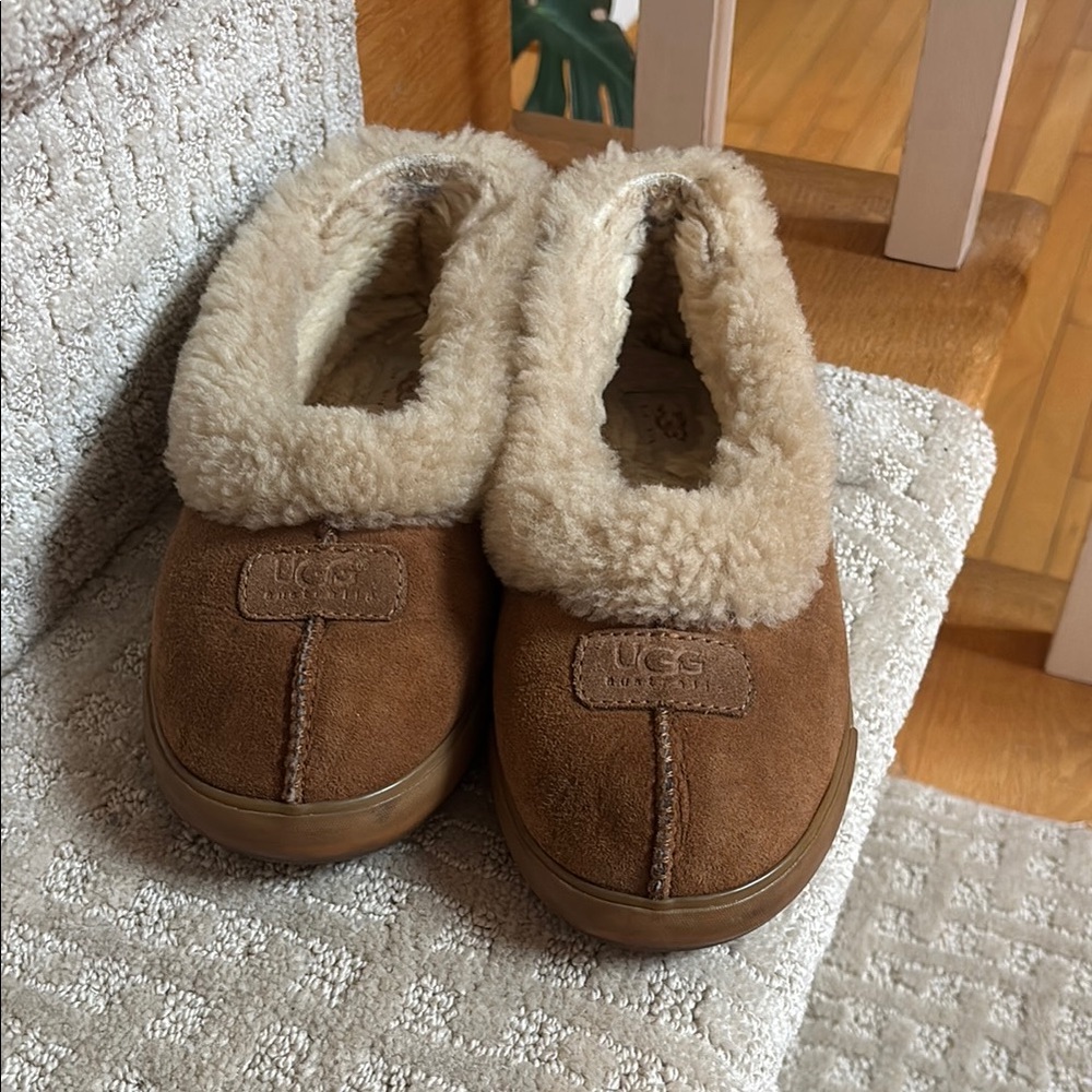Cozy Brown Ugg Shearling Women's Slippers (W8)